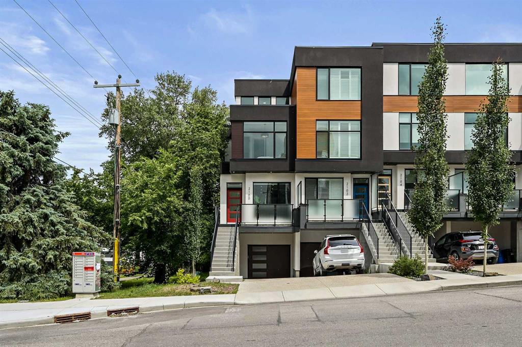 2100 17a Street Property Photo 1