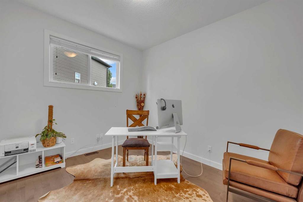 2667 Ravenslea Gardens Property Photo 3