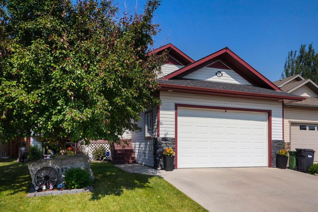 192 Camden Place Property Photo 1