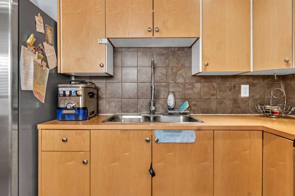 4040 Marbank Drive Property Photo 10