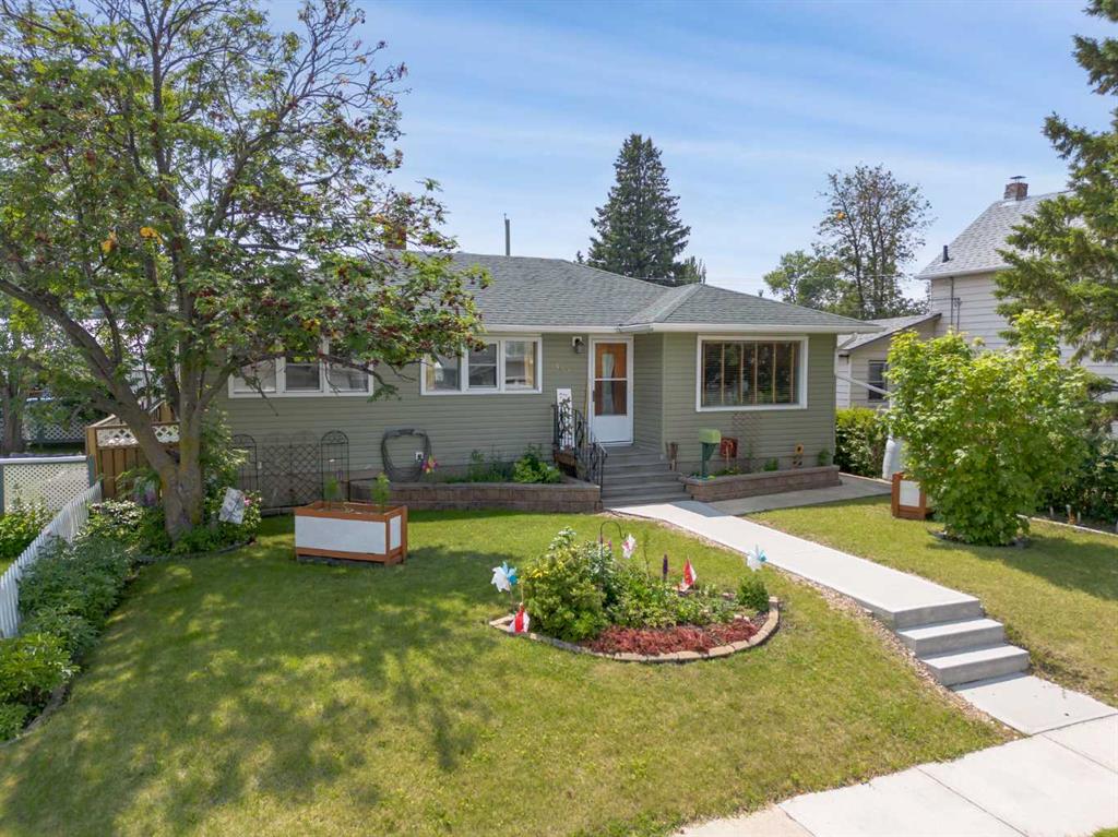 4919 48 Street Property Photo 3