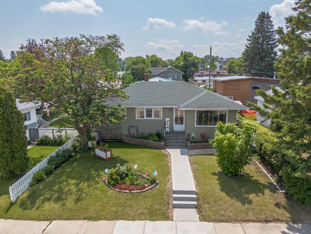 4919 48 Street Property Photo 4