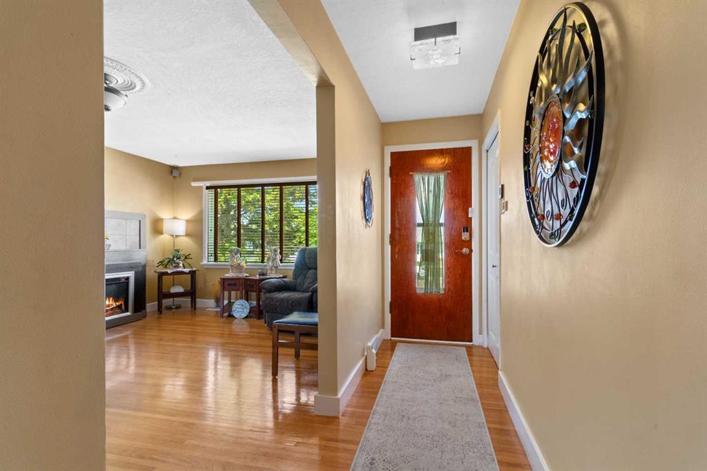 4919 48 Street Property Photo 14