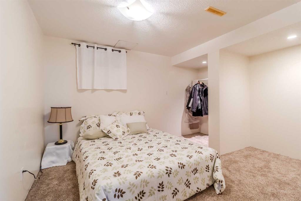 4919 48 Street Property Photo 30