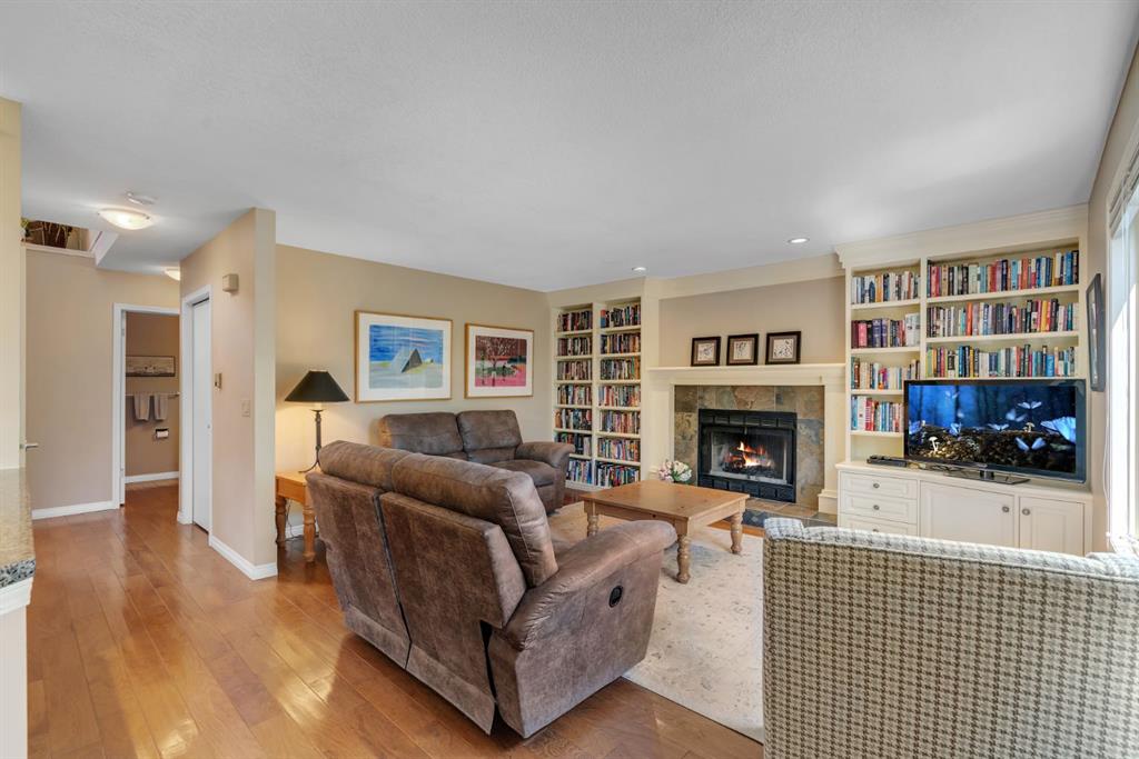 34 Evergreen Terrace Property Photo 12