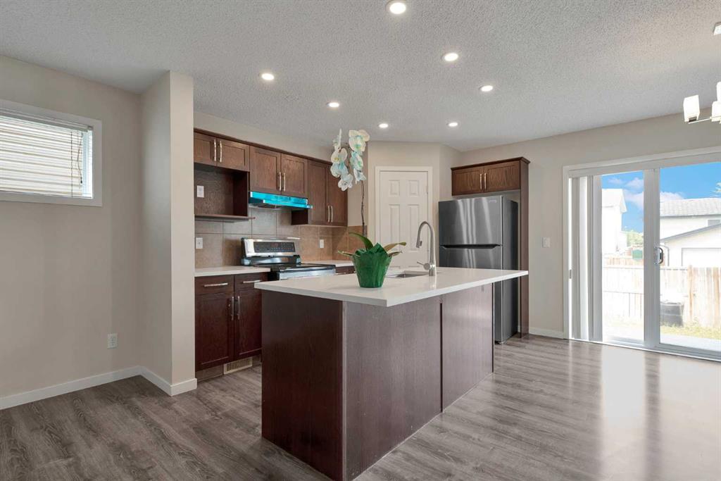 203 Cranberry Green Property Photo 12