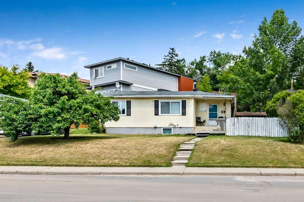 4908 22 Avenue Property Photo 1