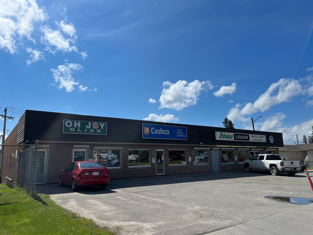 622 50 Street Property Photo 1