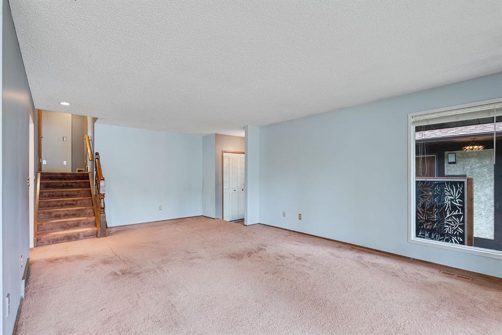 40 Edgeford Road Property Photo 3