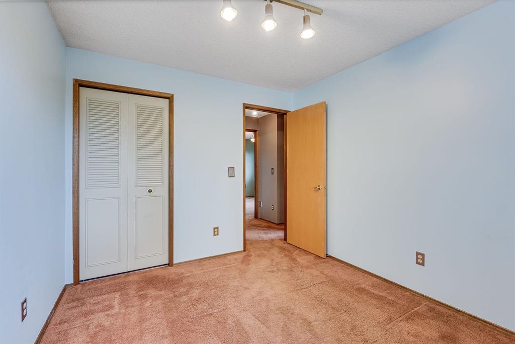 40 Edgeford Road Property Photo 8