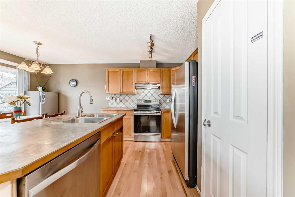 92 Rocky Vista Circle Property Photo 8