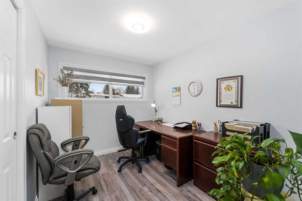 323 Alcott Crescent Property Photo 24
