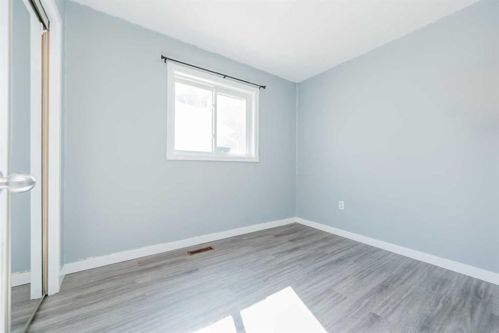 9625 64 Avenue Property Photo 10