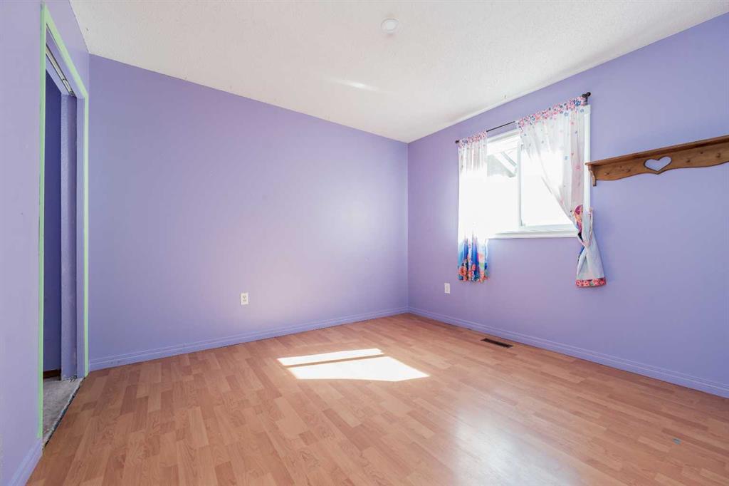 9625 64 Avenue Property Photo 11