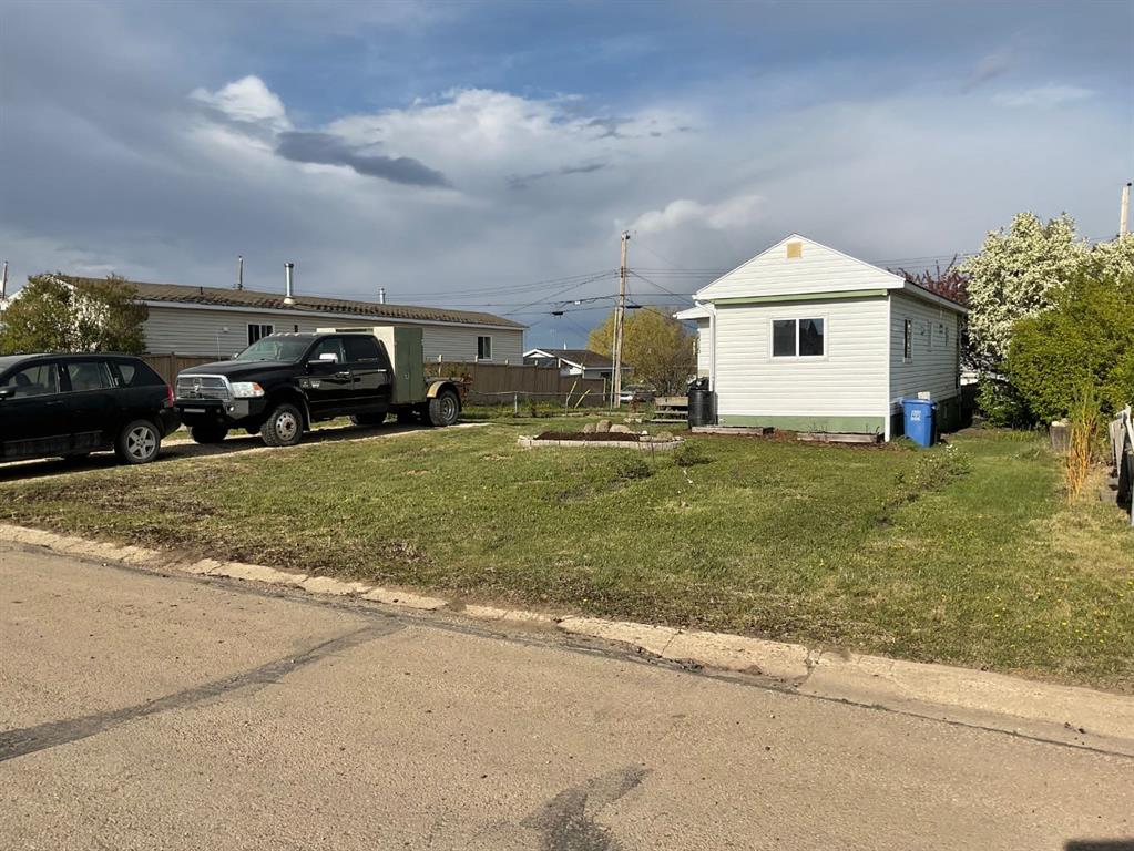 9515 99 Street Property Photo 1