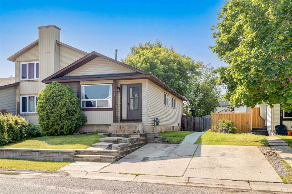 212 Deerview Court Property Photo 1