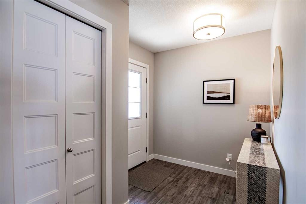 566 Robinson Avenue Property Photo 16