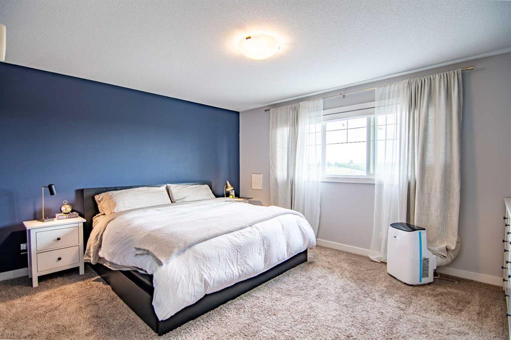 566 Robinson Avenue Property Photo 30