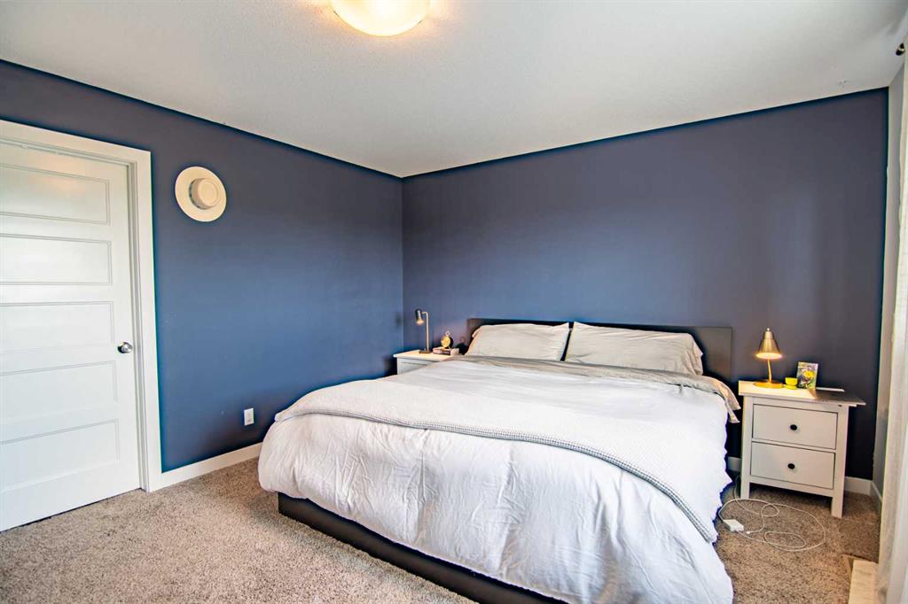 566 Robinson Avenue Property Photo 31