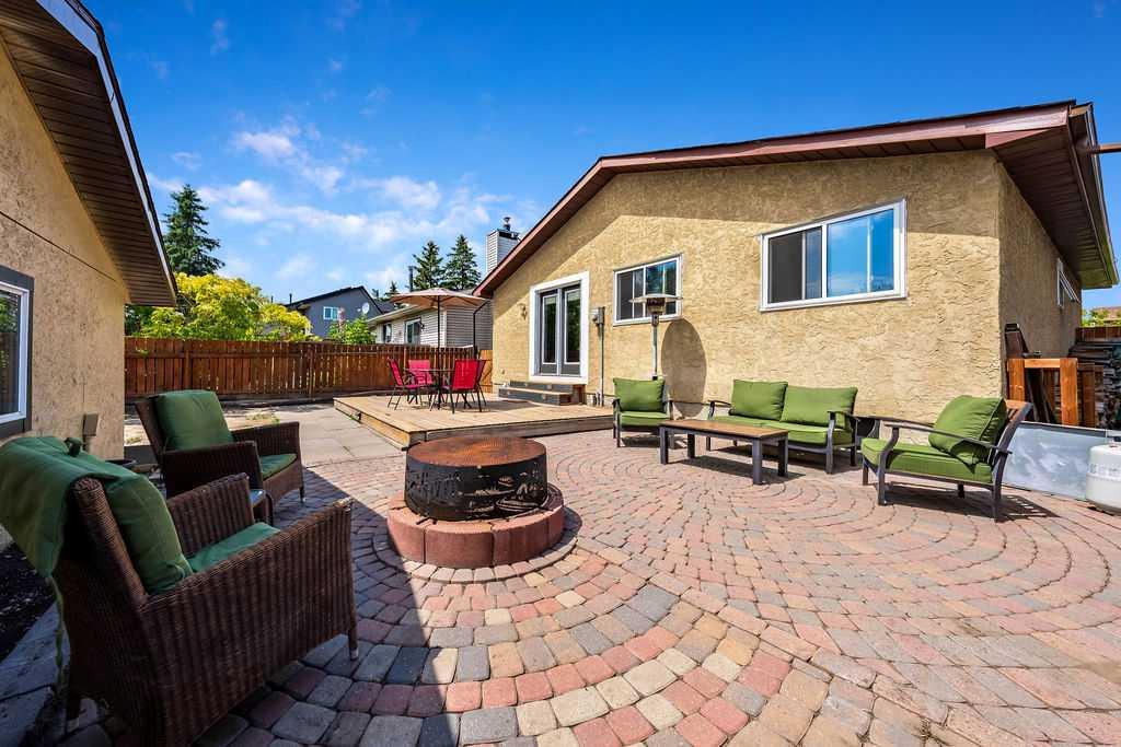 71 Falwood Place Property Photo 5