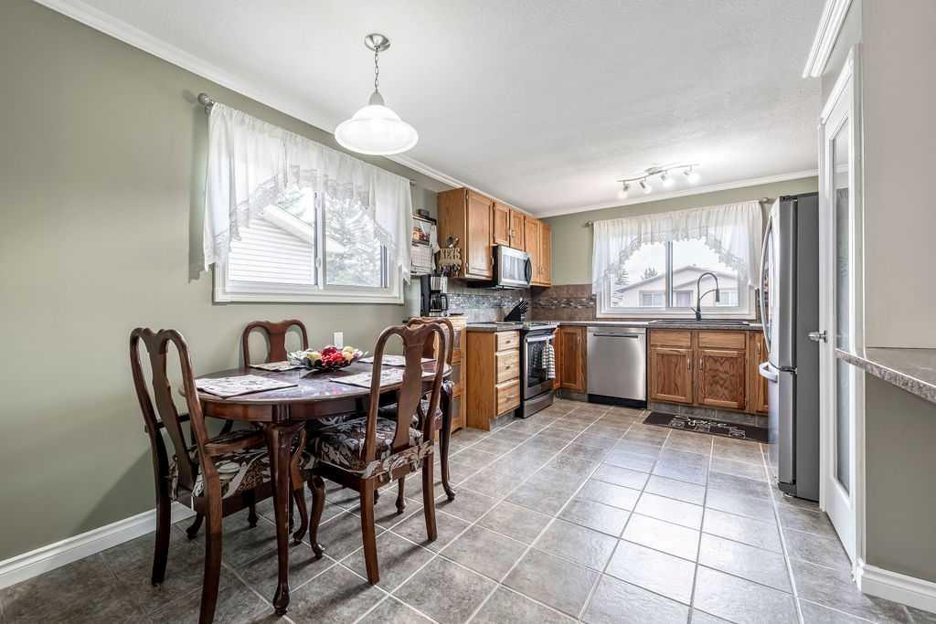 71 Falwood Place Property Photo 11