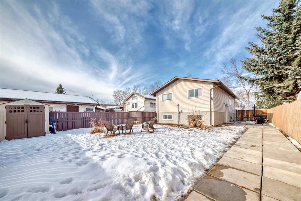 3456 31a Avenue Property Photo 2