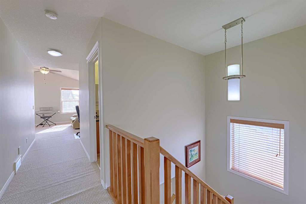 275 Silverado Plains Close Property Photo 20