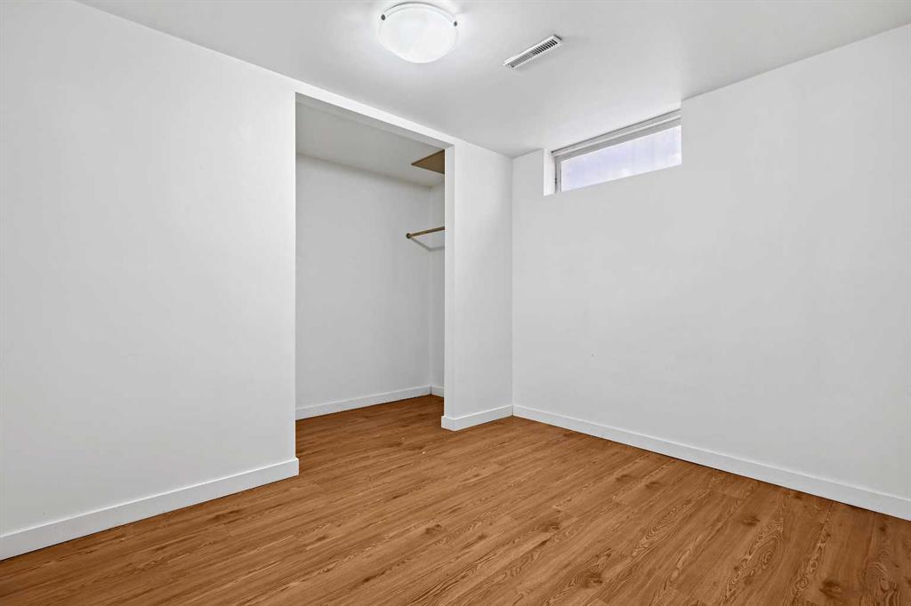 3122 42 Street Property Photo 26