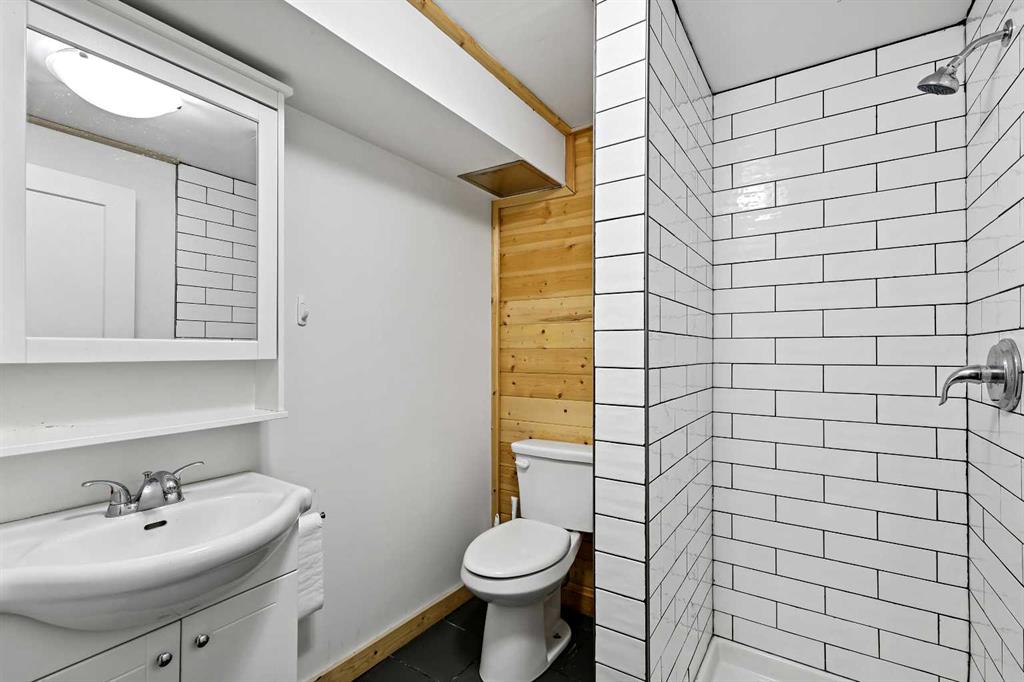 3122 42 Street Property Photo 28