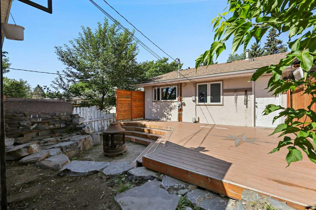 3122 42 Street Property Photo 32
