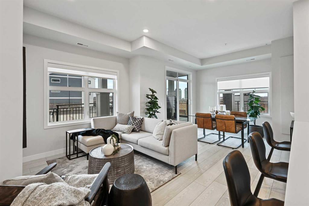 255 Les Jardins Park 126 Property Photo 1