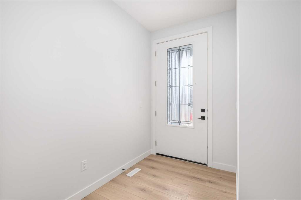 496 Rivercrest View Property Photo 4