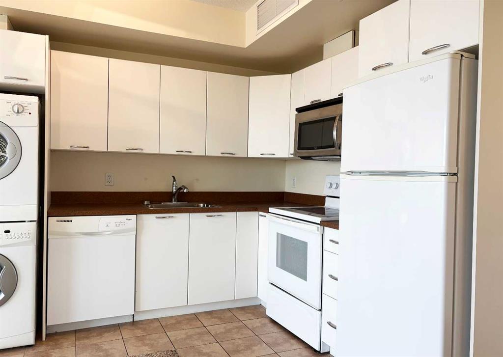 3830 Brentwood Road 211 Property Photo 7