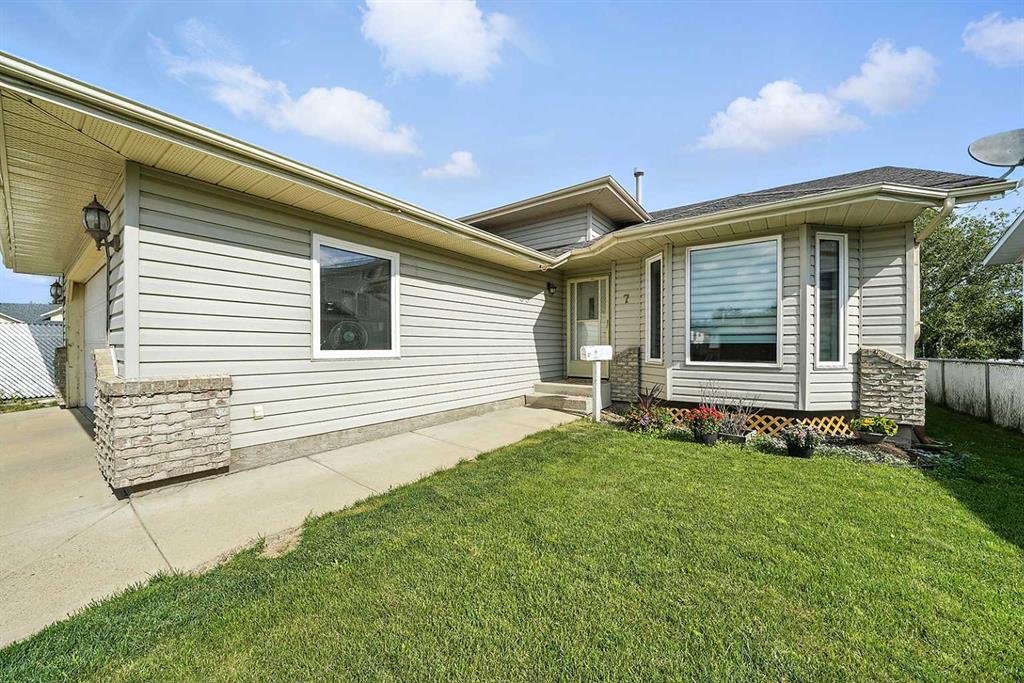 7 Wilson Close Property Photo 2