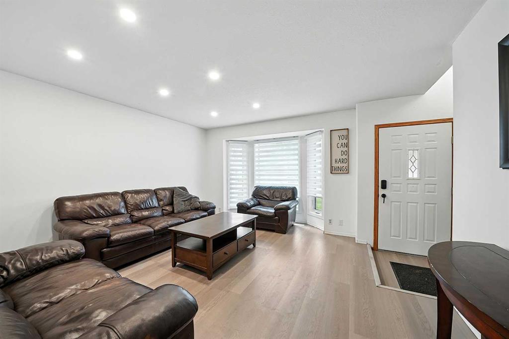 7 Wilson Close Property Photo 3