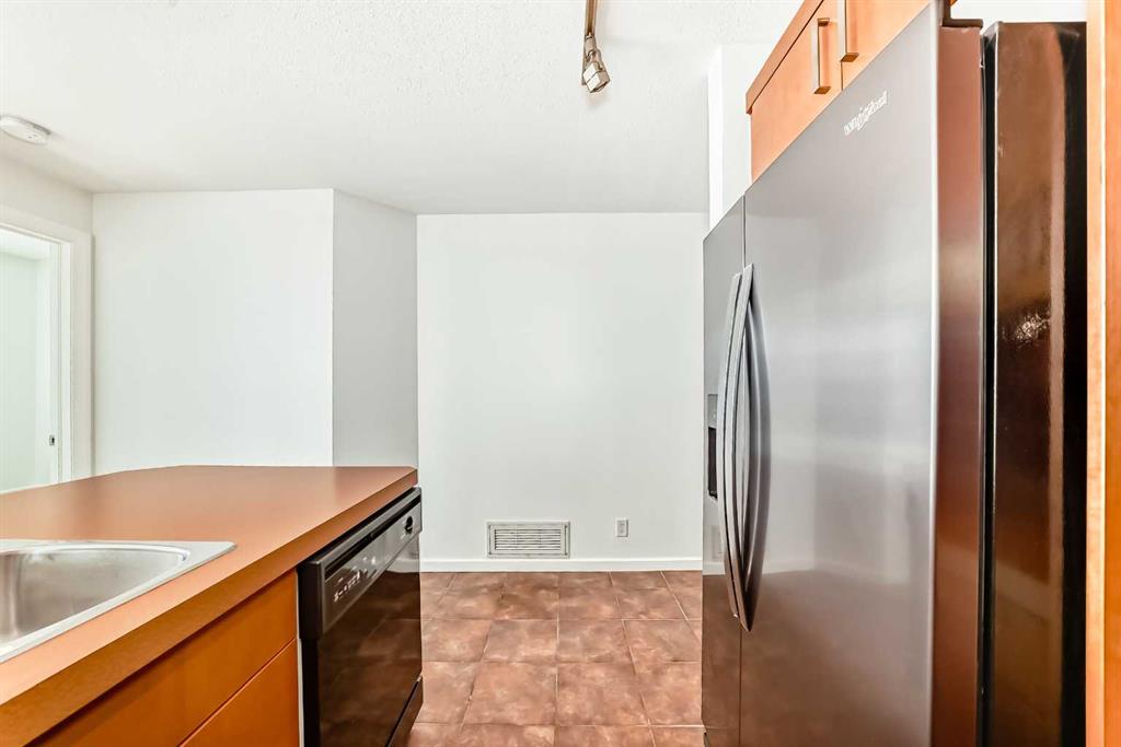 1410 1 Street 305 Property Photo 10