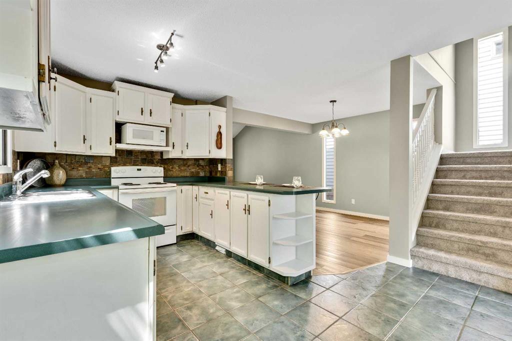 40 Gleneagle Place Property Photo 10
