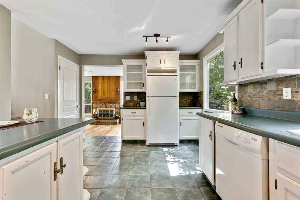 40 Gleneagle Place Property Photo 11