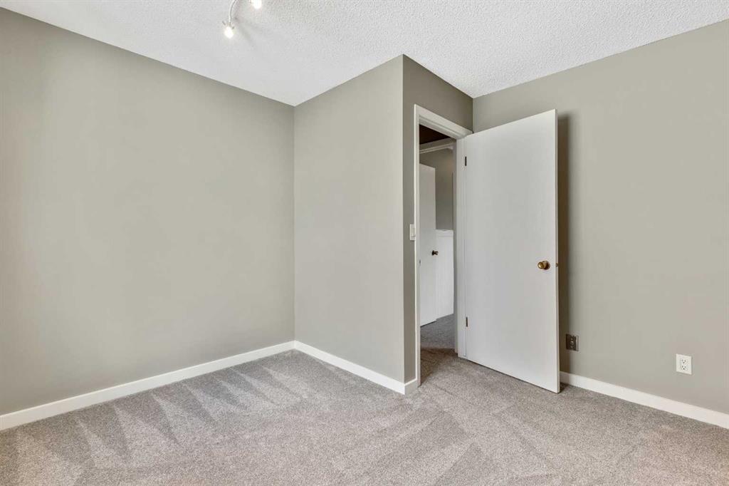 40 Gleneagle Place Property Photo 20