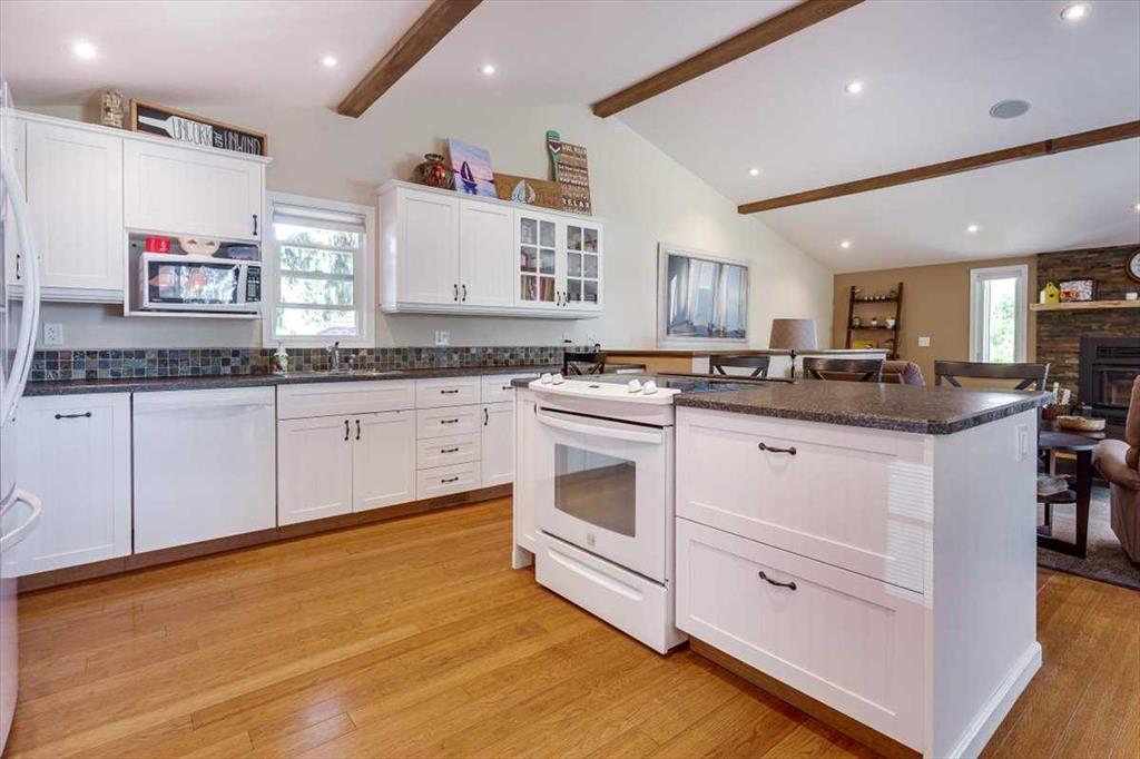 36078 Range Road 245a 209 Property Photo 10