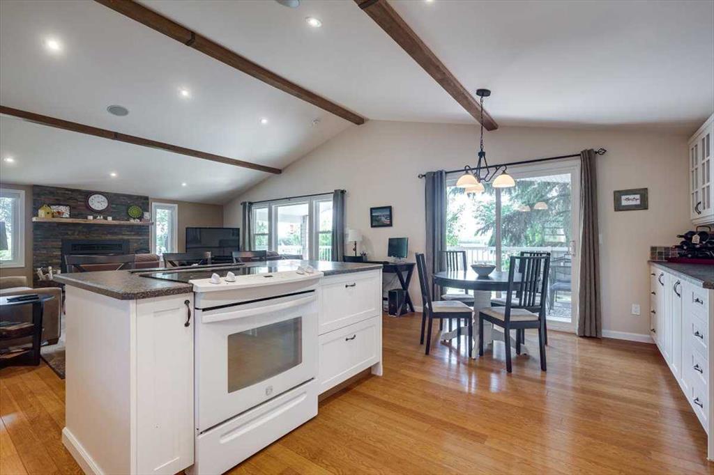 36078 Range Road 245a 209 Property Photo 11