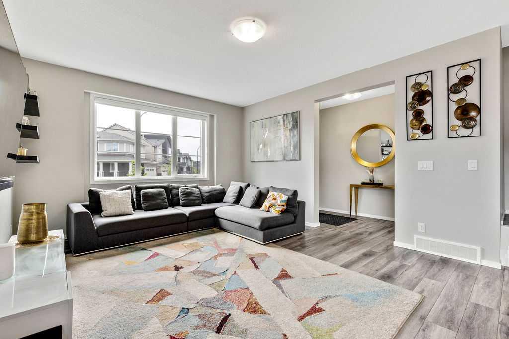 171 Carringham Road Property Photo 6
