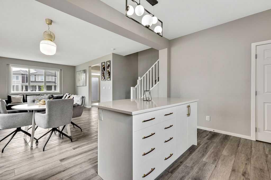 171 Carringham Road Property Photo 8