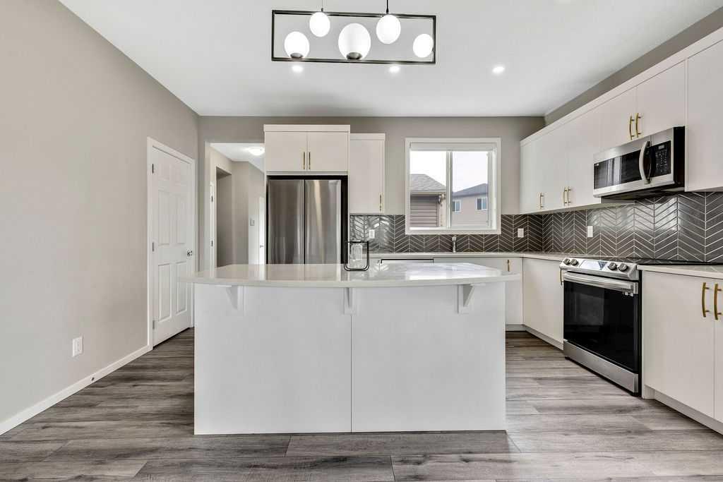 171 Carringham Road Property Photo 12