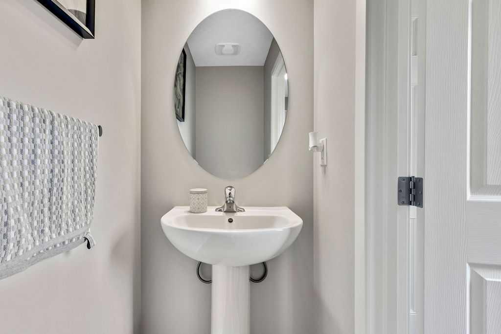171 Carringham Road Property Photo 16