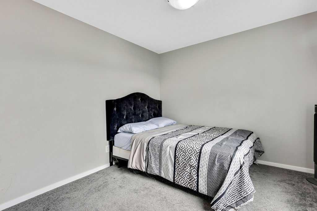 171 Carringham Road Property Photo 17