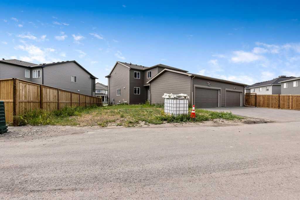 171 Carringham Road Property Photo 32