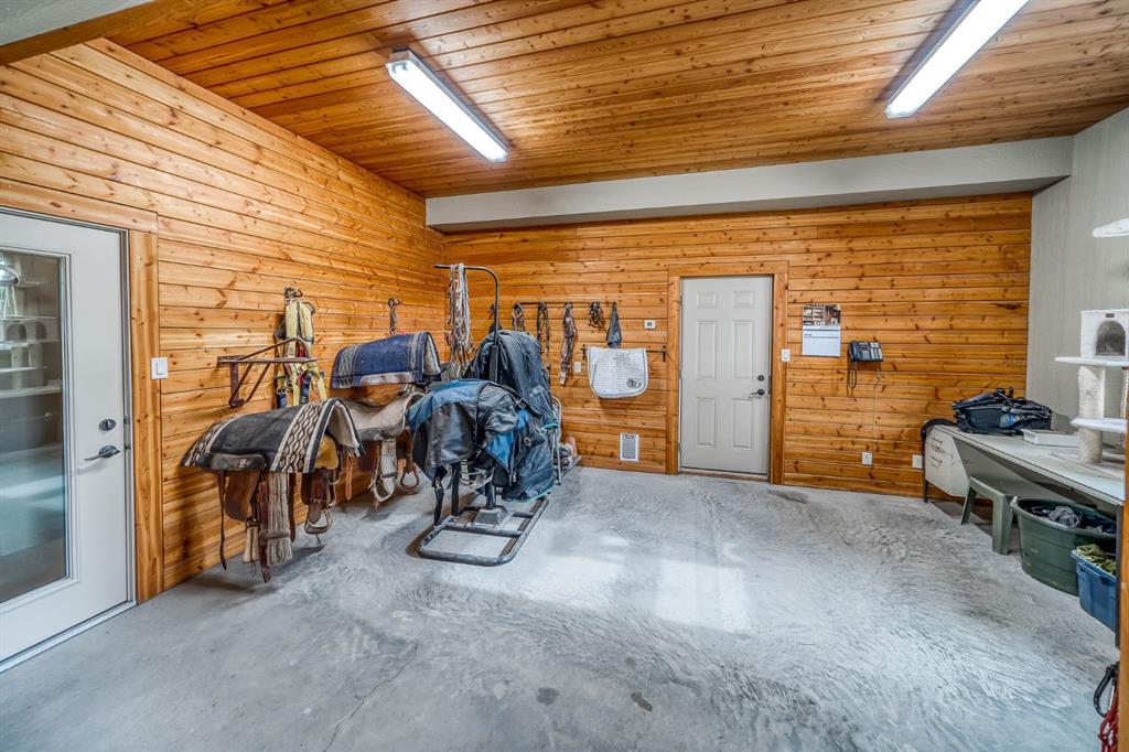 264390 Forestry Trunk Road Property Photo 41