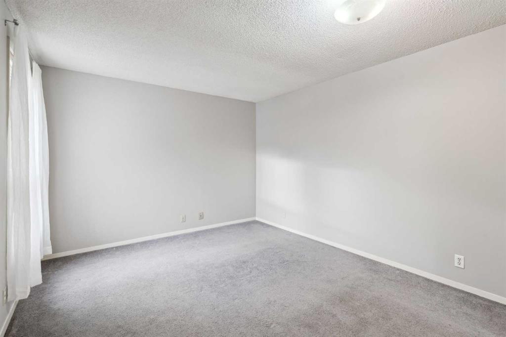 3200 60 Street 11 Property Photo 15