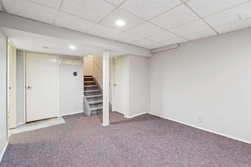 3200 60 Street 11 Property Photo 20